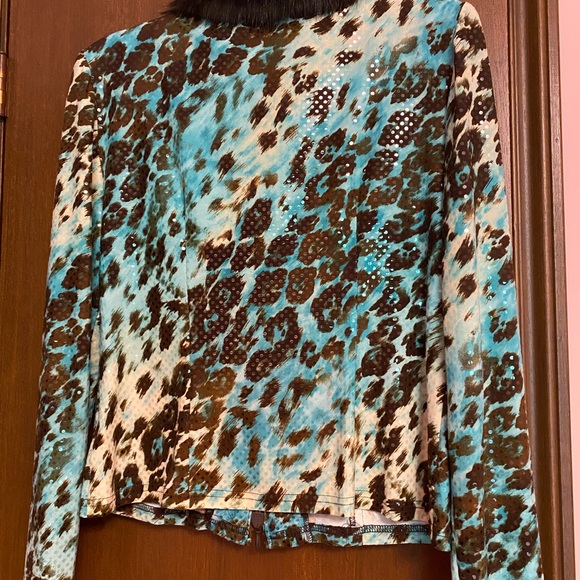 Zippered light weight jacket by Joseph Ribkoff - Picture 3 of 8